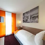 Mcdreams Hotel