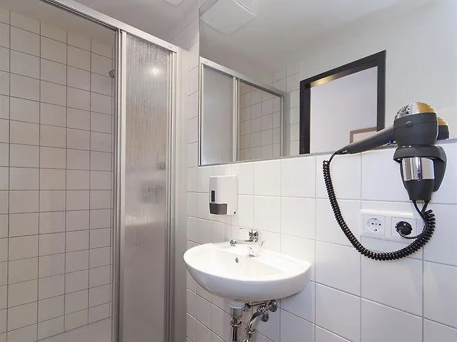 فندق Mcdreams 2*