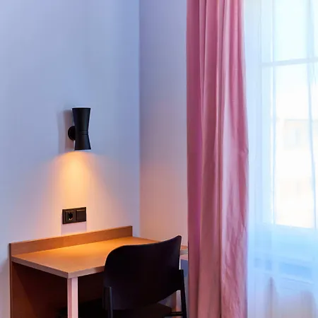 Mcdreams Hotel 2*